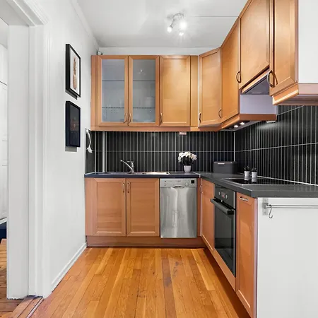 Διαμέρισμα Charming And Cozy - 5 Min To Center - 5 Pers
