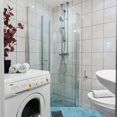 Apartmán Charming And Cozy - 5 Min To Center - 5 Pers *