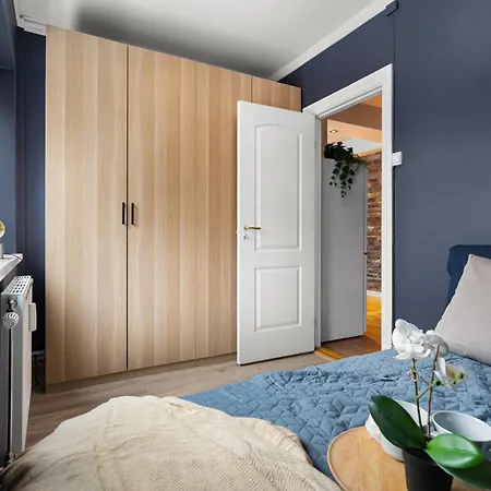 Charming And Cozy - 5 Min To Center - 5 Pers *